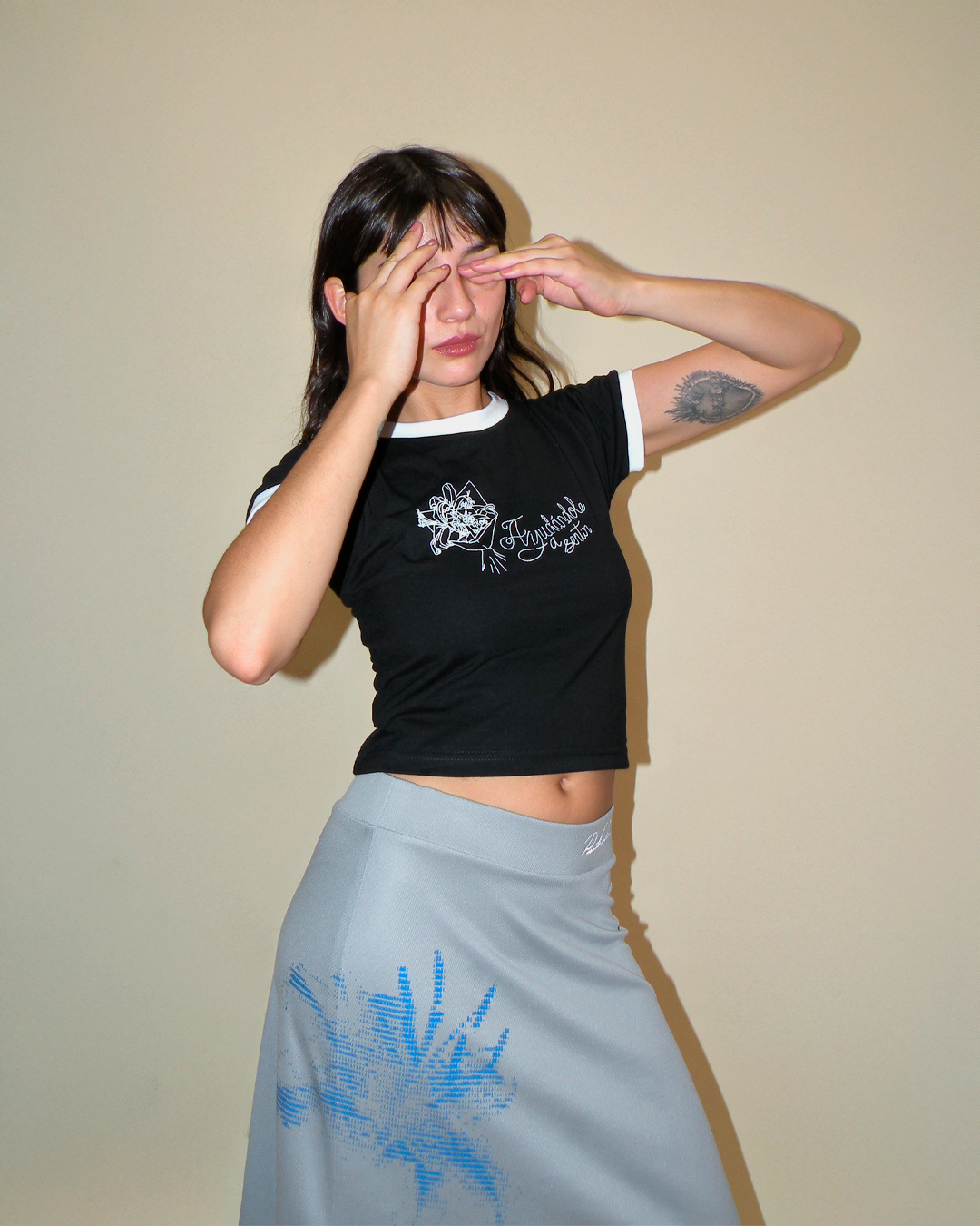 Falda Deportiva Flor Malla Pique Gris (Preventa)