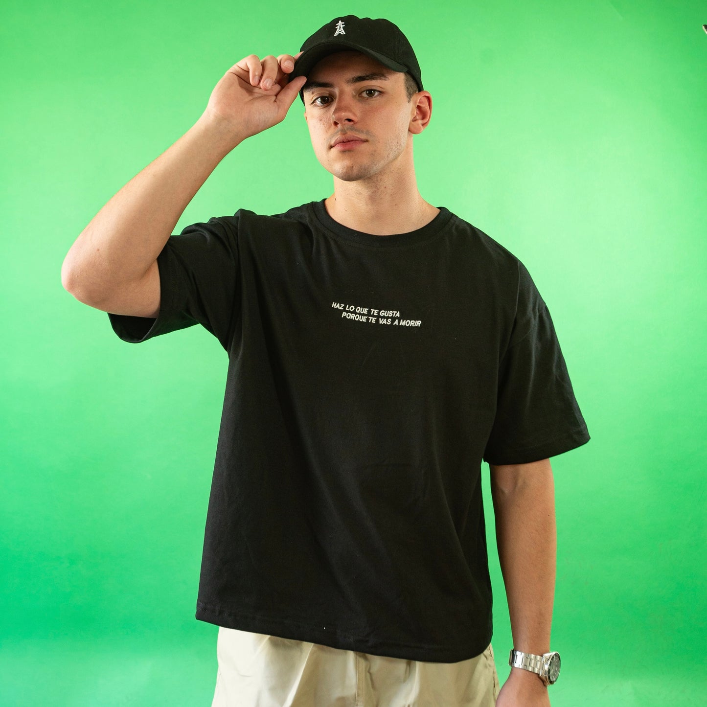 POLERA BOXY NEGRA "GRACIAS X NADA".