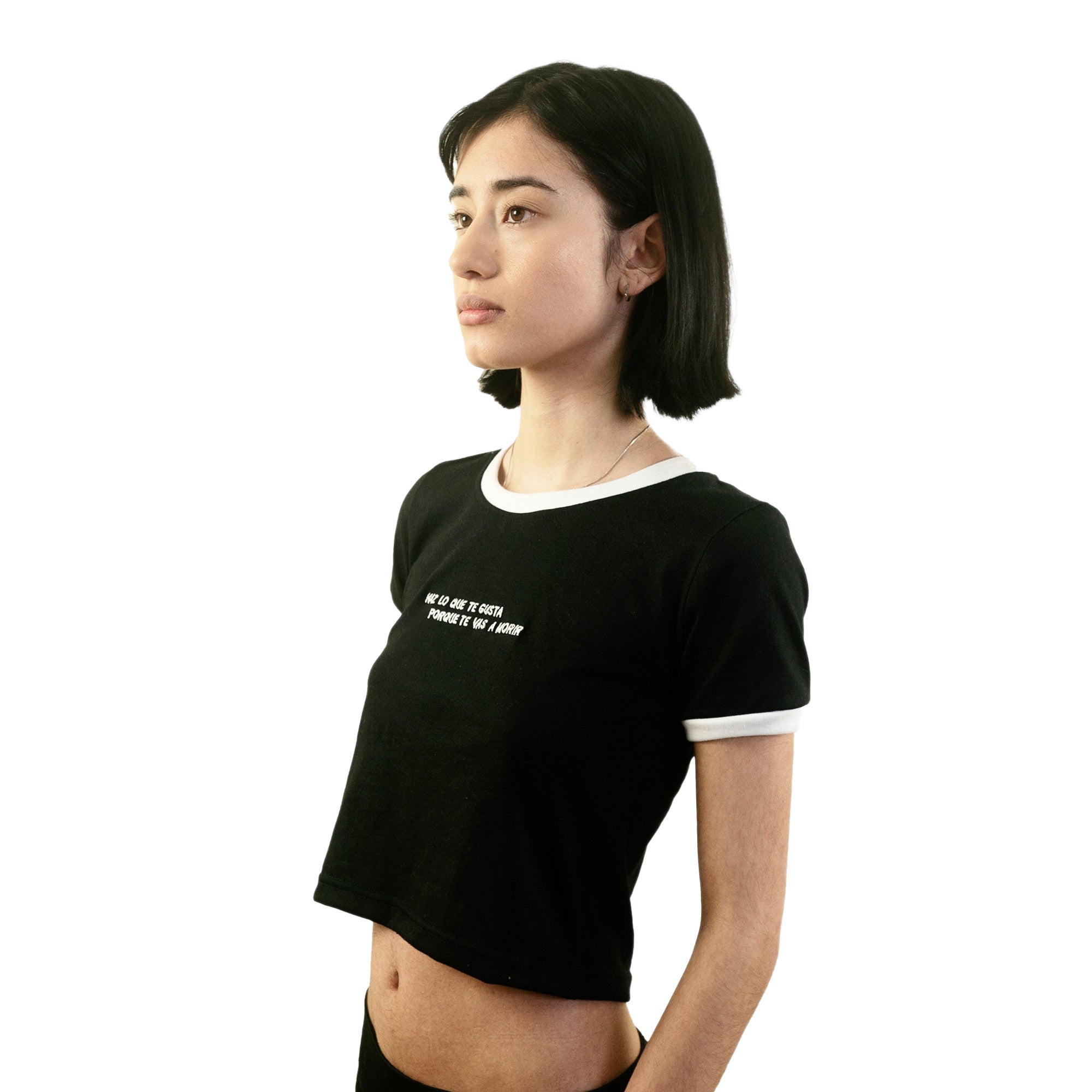 Baby Tee “HAZ LO QUE TE GUSTA POR QUE TE VAS A MORIR” negro