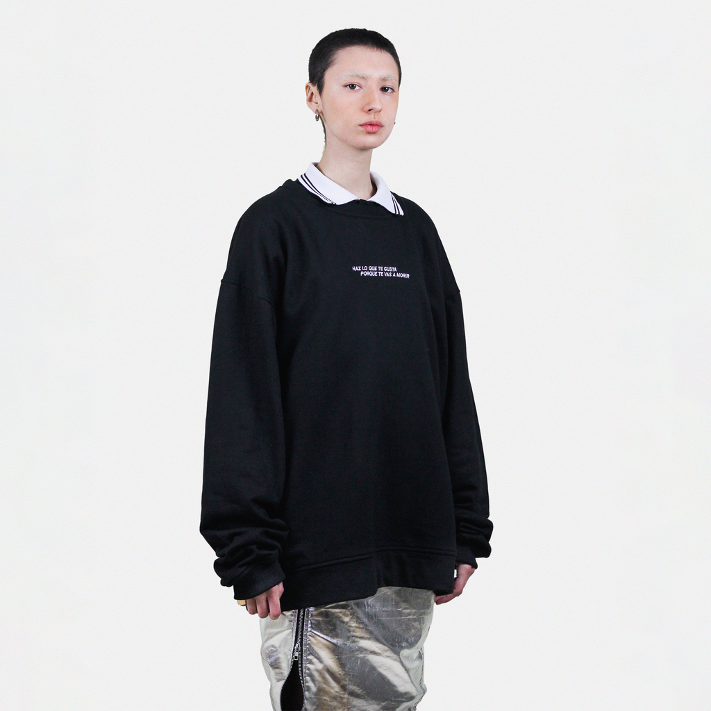 CREWNECK OVERSIZE HAZ LO QUE GUSTA NEGRO